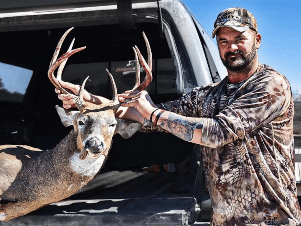 5 Day Whitetail Deer Hunt | Rifle | Lexington, MO - HuntAnywhere